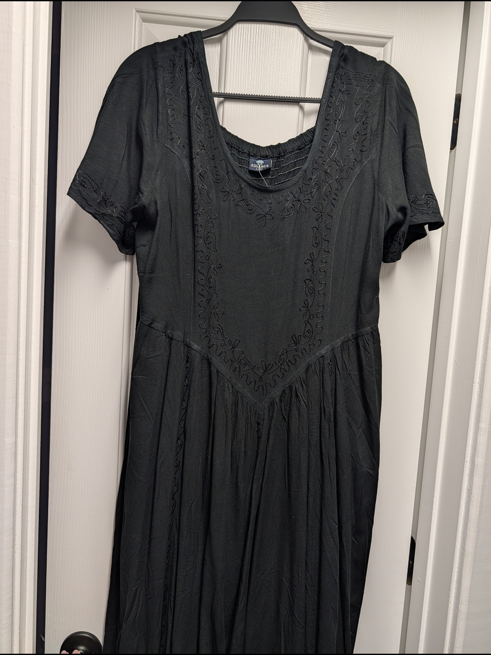 ✨NWT✨ Advance Apparels Black Embroidered Short-Sleeve Maxi Dress